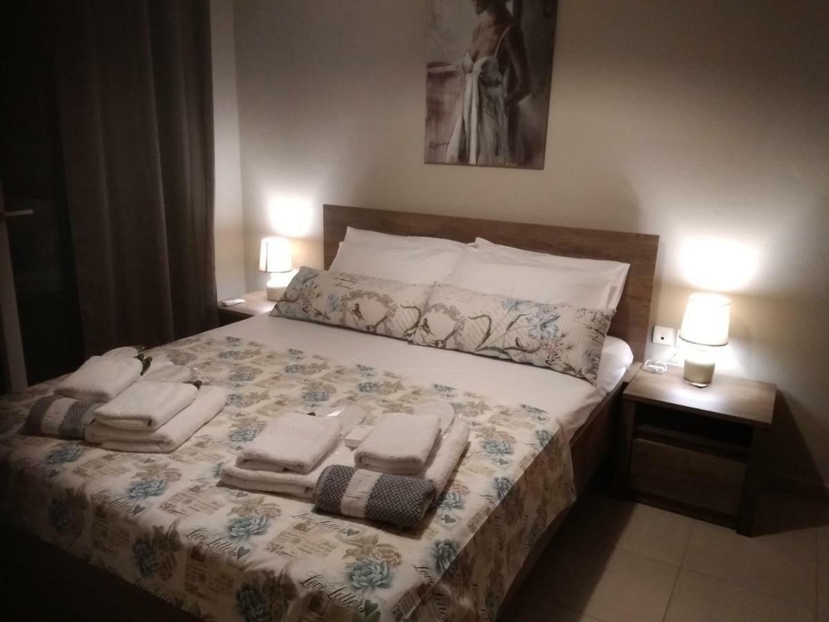 Iris Deluxe Suites 1 Kavala Exterior foto